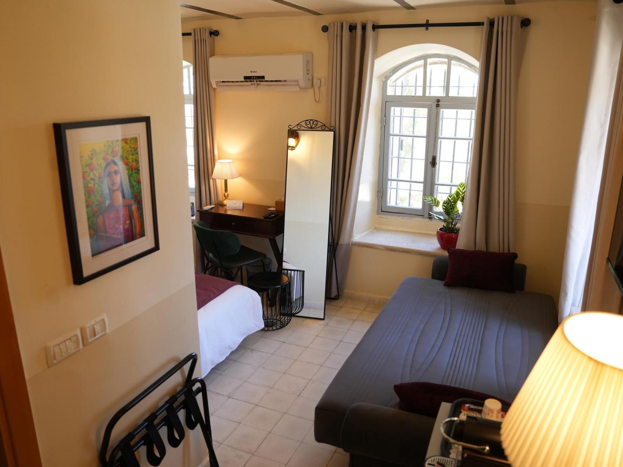 Farah Locanda Ramallah Extérieur photo